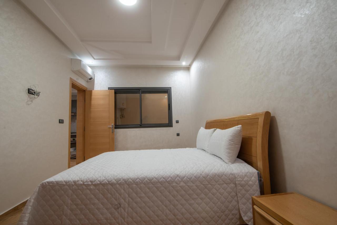 Adam'S Apartments,Self Checkin 6 Mins To Beach Downtown Fiber Optic Wifi Free Parking Same Rules As Hotels Agadir Exteriör bild