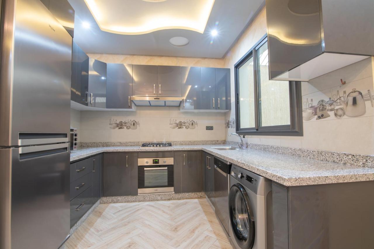 Adam'S Apartments,Self Checkin 6 Mins To Beach Downtown Fiber Optic Wifi Free Parking Same Rules As Hotels Agadir Exteriör bild