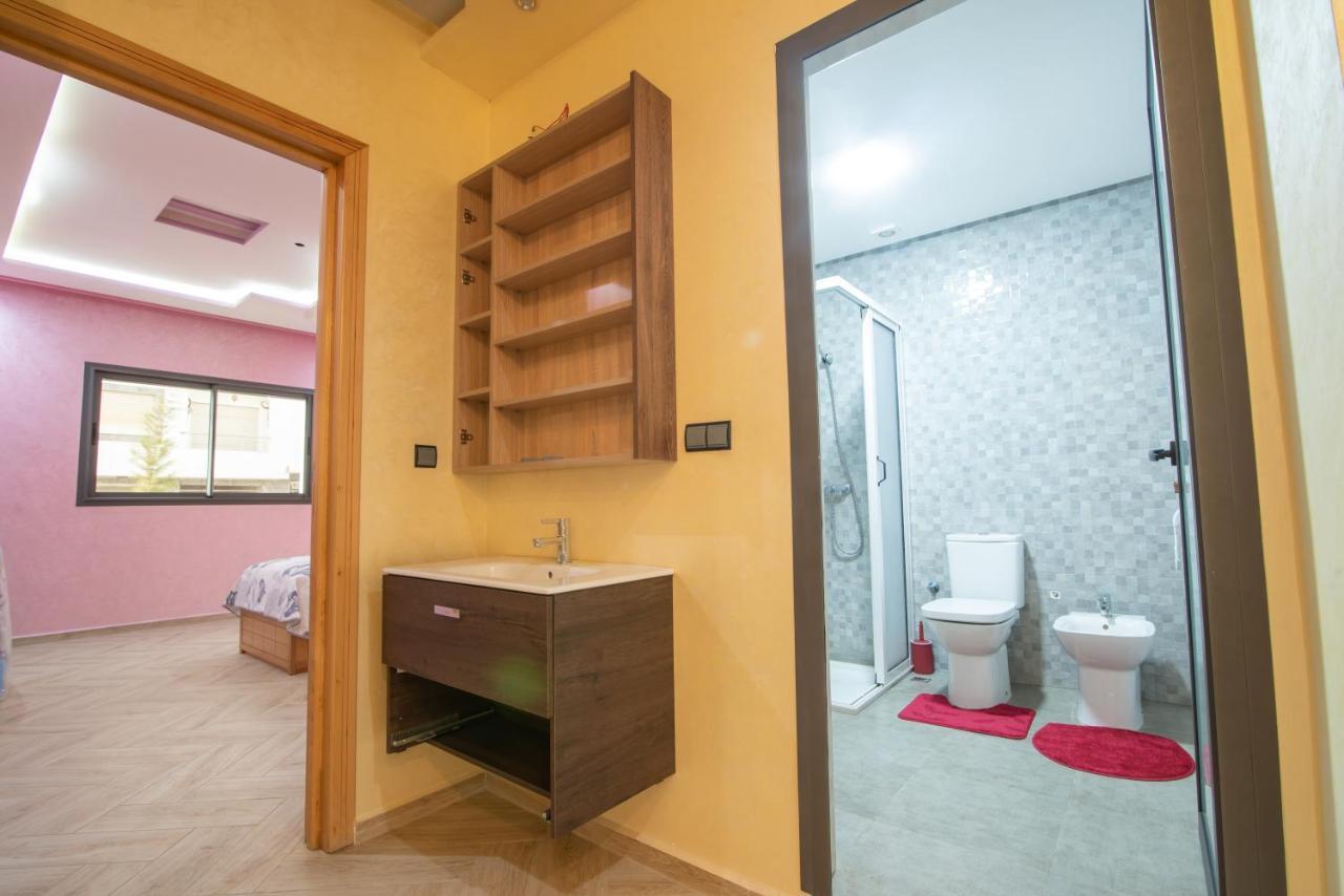 Adam'S Apartments,Self Checkin 6 Mins To Beach Downtown Fiber Optic Wifi Free Parking Same Rules As Hotels Agadir Exteriör bild
