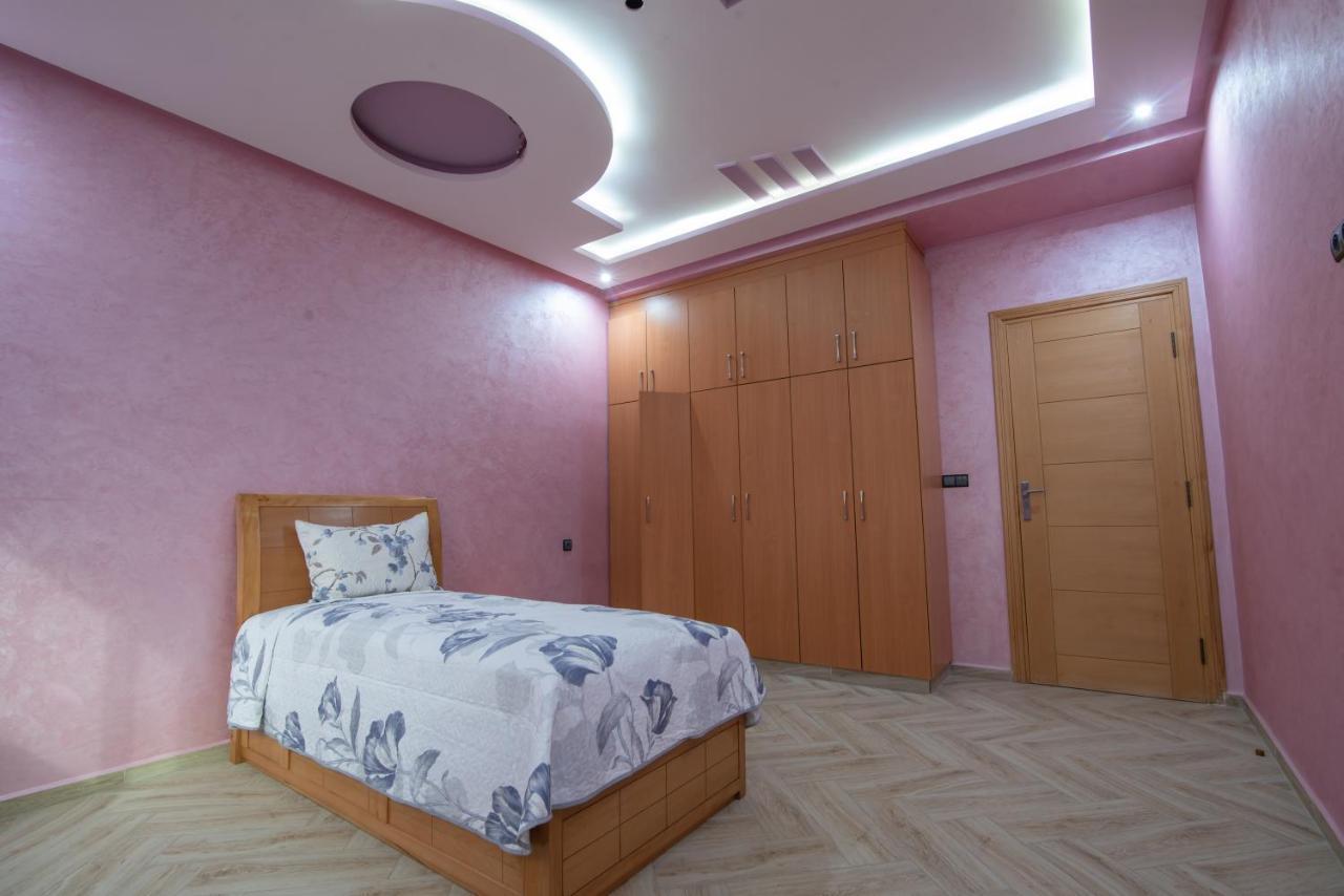 Adam'S Apartments,Self Checkin 6 Mins To Beach Downtown Fiber Optic Wifi Free Parking Same Rules As Hotels Agadir Exteriör bild